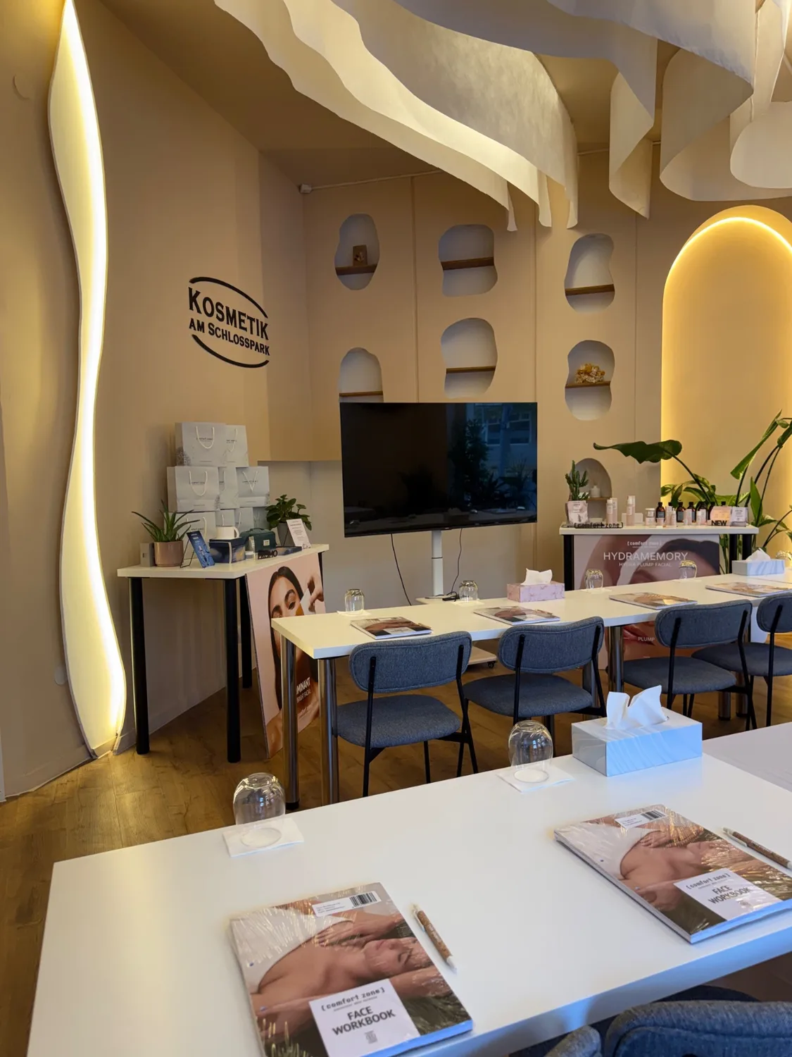 Beauty Space Berlin - Seminarraum fuer Workshops und Schulungen